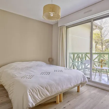 Arcachon: T2 Residentiel Pres Plage, 2 Balcons - Fr-1-433-137 ארסשון